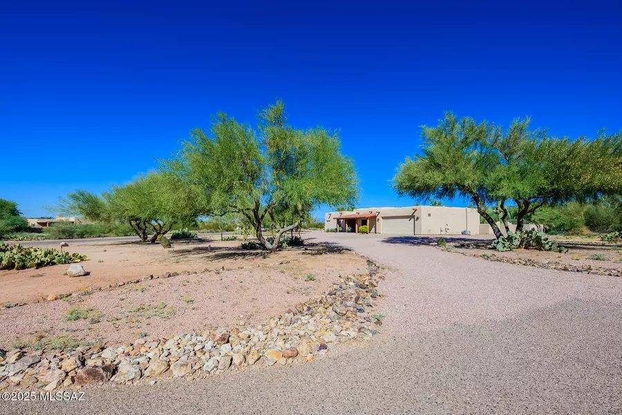 14061 E Placita Mochuelo, Vail, AZ 85641