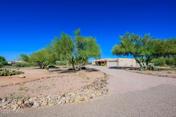 14061 E Placita Mochuelo, Vail, AZ 85641