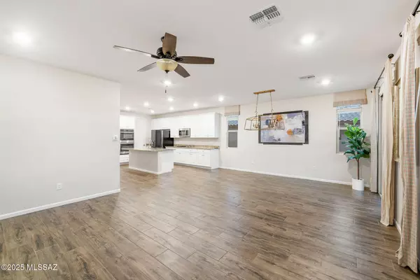 Tucson, AZ 85742,3592 W Granite Vista Drive