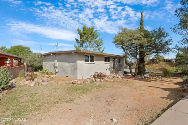 Nogales, AZ 85621,637 N Placita De Las Lomitas