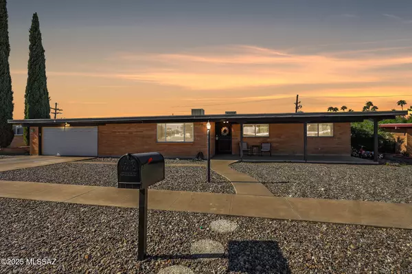 124 S Evelyn Avenue, Tucson, AZ 85710