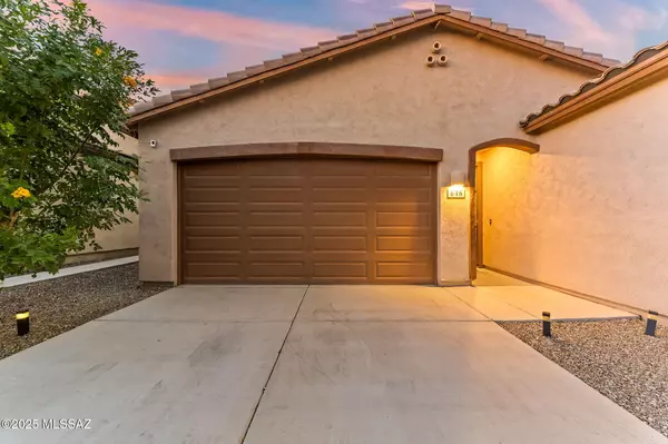 Sahuarita, AZ 85629,646 W Calle El Teclado