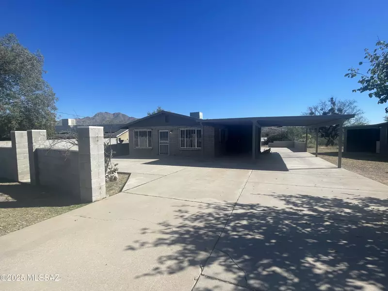 435 Hongo Court, Rio Rico, AZ 85648