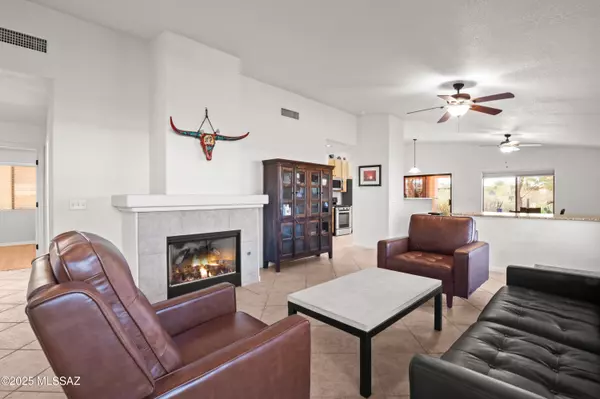 3847 N Nash Creek Court, Tucson, AZ 85745