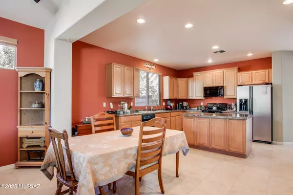 Oro Valley, AZ 85755,981 W Cork  Oak Place