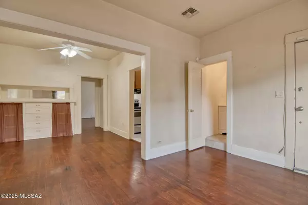 Tucson, AZ 85719,912 E 6th Street