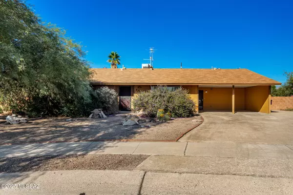 8067 E 7th Street, Tucson, AZ 85710