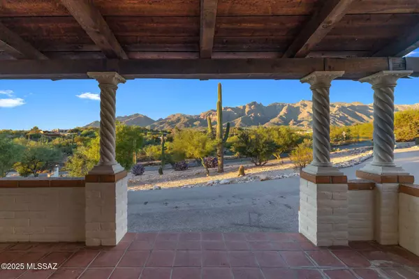 Tucson, AZ 85718,2940 E Camino Juan Paisano