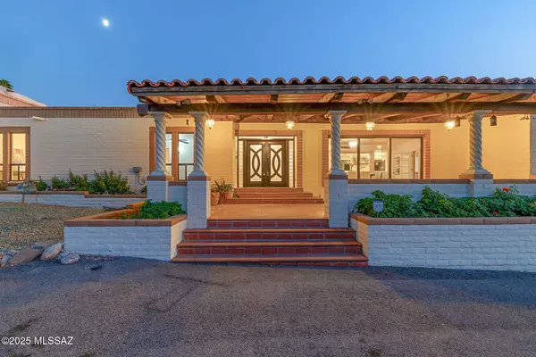 Tucson, AZ 85718,2940 E Camino Juan Paisano