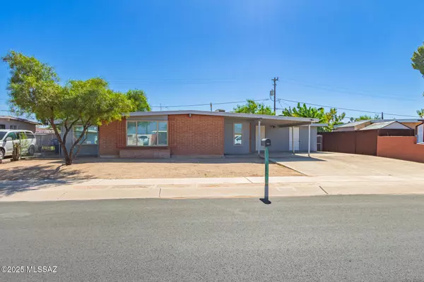 6742 E 45th Street, Tucson, AZ 85730