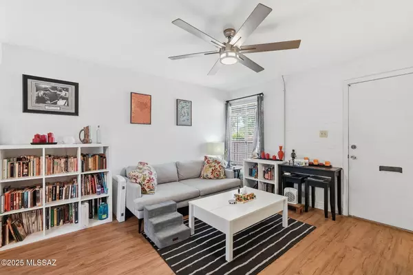 Green Valley, AZ 85614,467 Paseo Madera  #B