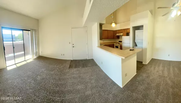 Tucson, AZ 85715,2172 N Pantano Road ## 218