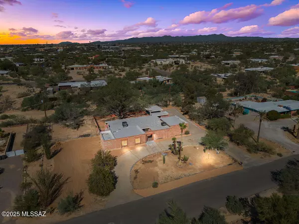 Tucson, AZ 85704,6965 N Magic Lane