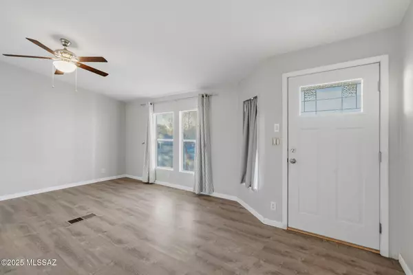 Marana, AZ 85653,9740 N Running Back Way