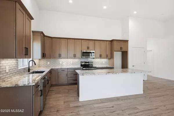 Tucson, AZ 85711,4739 E 4th Street