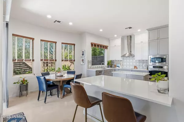 5757 N Winding Woods Place, Tucson, AZ 85718