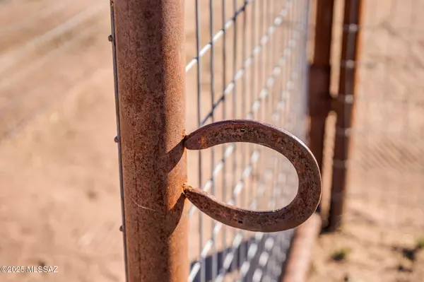 Sonoita, AZ 85637,4 Mustang Trail