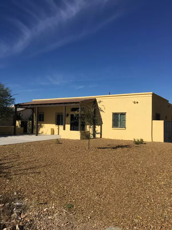 1745 E 10th Street, Tucson, AZ 85719