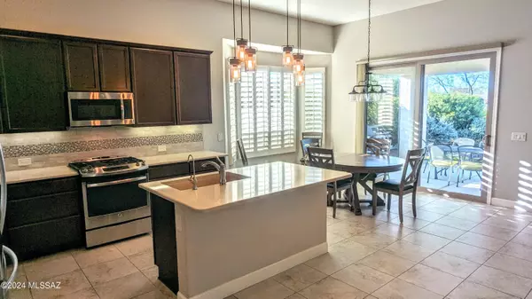 61236 E Arbor Basin Road, Oracle, AZ 85623