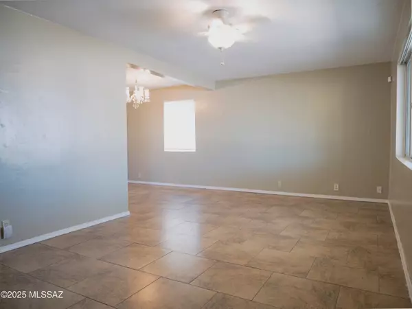 Tucson, AZ 85711,5356 E 20th Street
