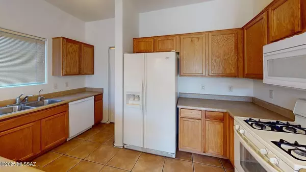 Vail, AZ 85641,13224 E Coyote Well Drive