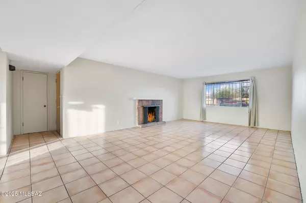 Tucson, AZ 85716,420 S Country Club Road