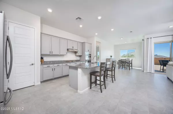 Tucson, AZ 85742,5197 W Ridgemont Court