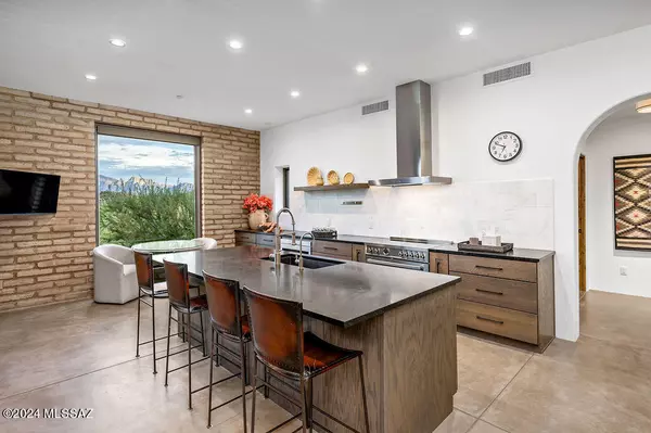 Tucson, AZ 85755,14731 N Strong Stone Drive