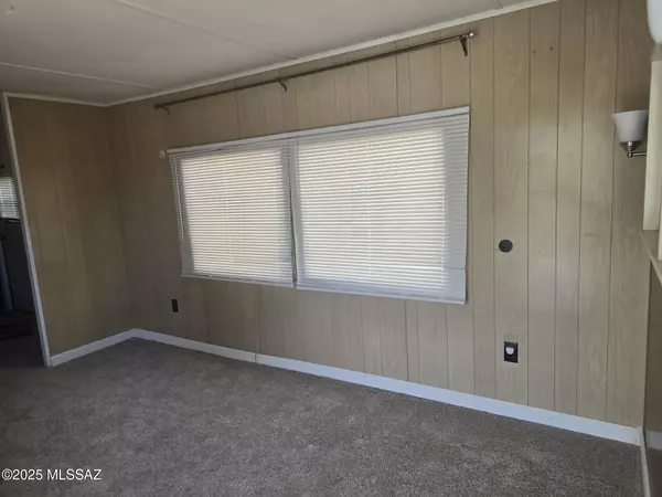 Benson, AZ 85602,260 S Land Street #29