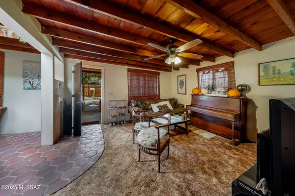 Tucson, AZ 85705,2813-2815 N Castro Avenue