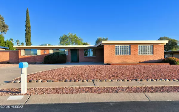 9600 E Creek Street, Tucson, AZ 85730
