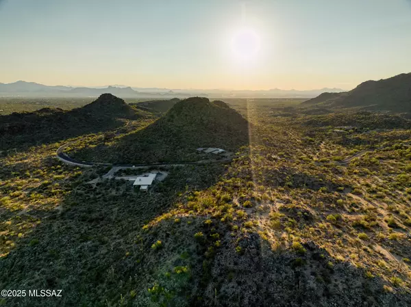 Marana, AZ 85658,13672 N Old Ranch House Road #1