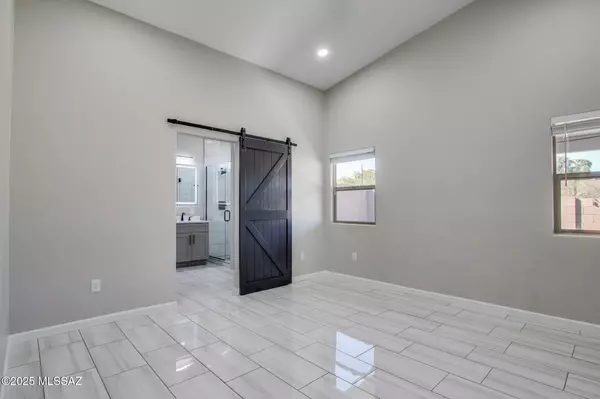 Tucson, AZ 85730,3704 S Manitoba Avenue