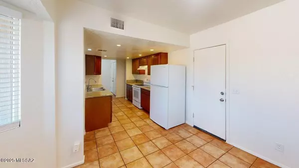 Tucson, AZ 85730,10213 E Sky Castle Way