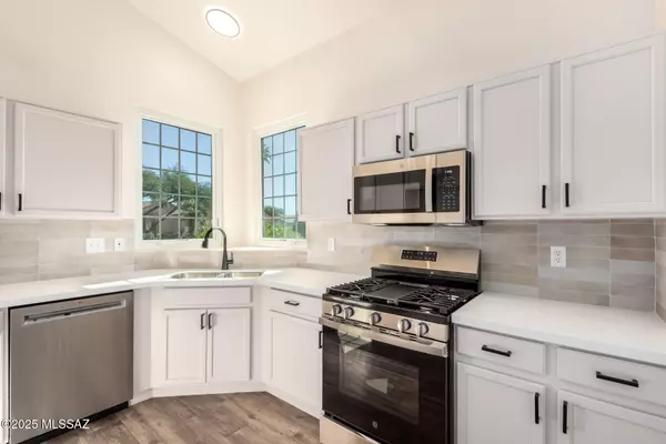 Tucson, AZ 85742,8695 N Sunnyvale Drive