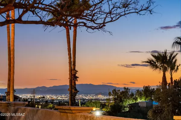 6547 N Turnberry Drive, Tucson, AZ 85718