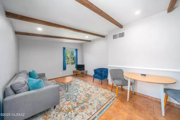 Tucson, AZ 85710,6926 E Princeton Drive