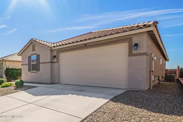 Tucson, AZ 85742,2177 W Desert Topaz Way