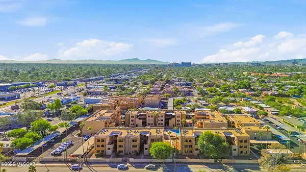 Tucson, AZ 85719,1810 E Blacklidge Drive #1026