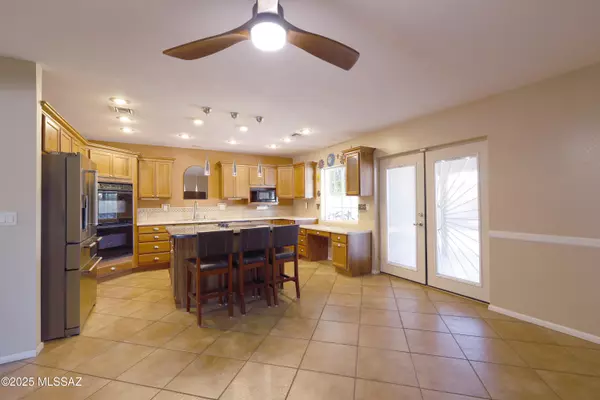 Tucson, AZ 85715,2731 N Dos Hombres Road