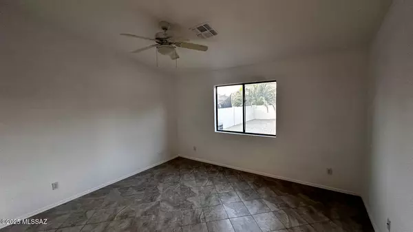 Tucson, AZ 85747,9755 Via De Sisneroz