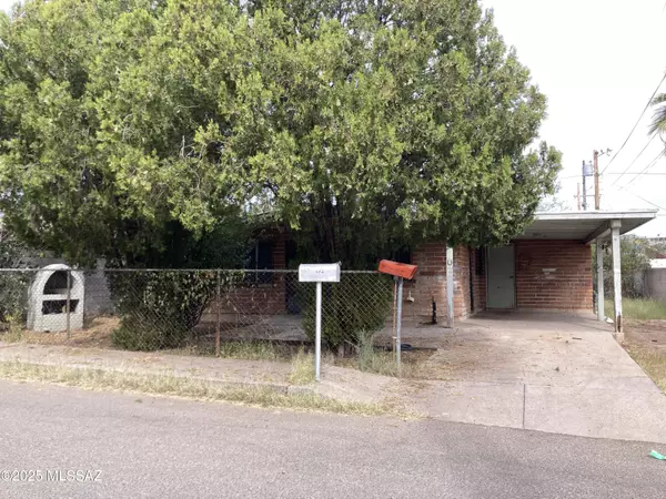 Nogales, AZ 85621,682 W Western Place