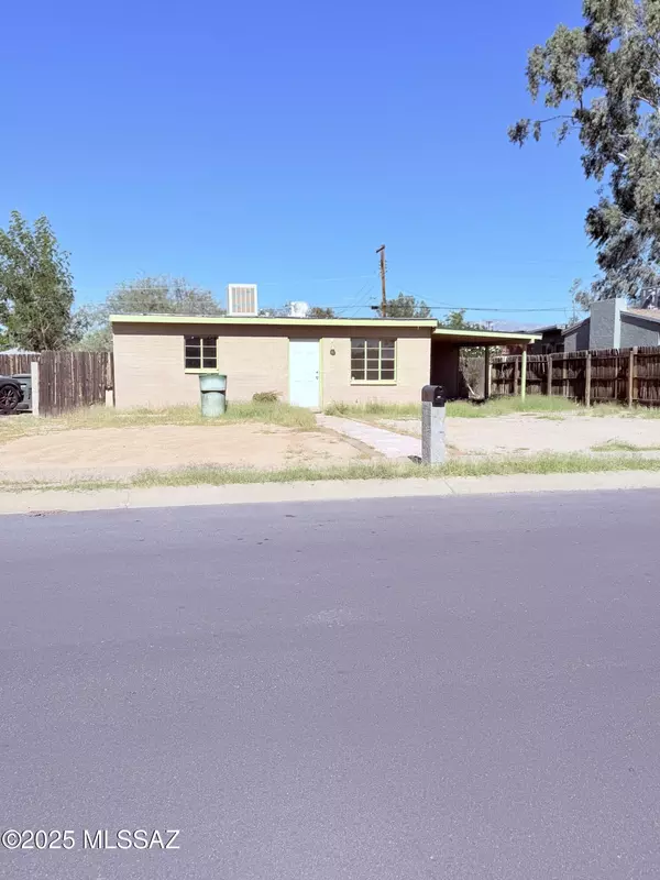 Tucson, AZ 85713,3757 E March Place