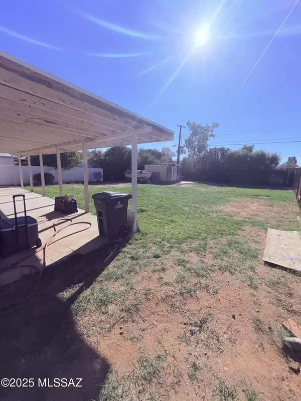 Tucson, AZ 85712,4620 E Lester Street