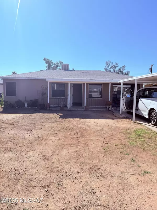 Tucson, AZ 85712,4620 E Lester Street