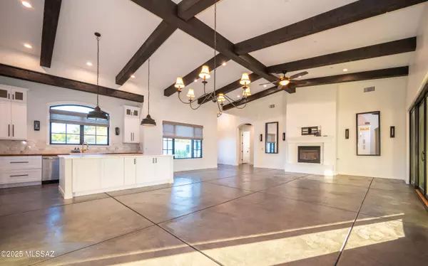 Tucson, AZ 85719,2332 E 8th Street