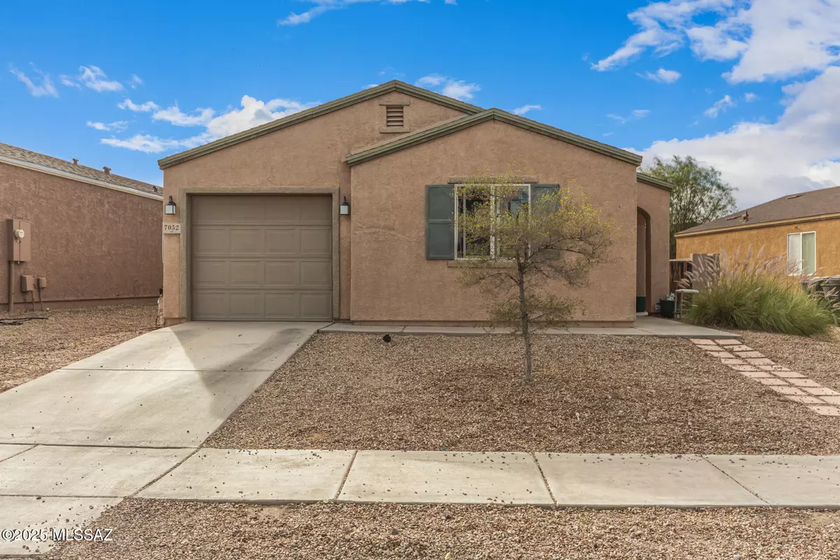 Tucson, AZ 85756,7052 S Red Maids Drive