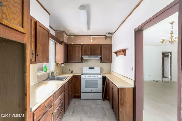 Tucson, AZ 85705,418 E Roger Road