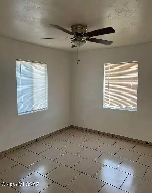 Tucson, AZ 85719,3865 N Tyndall Avenue #3
