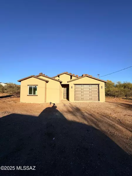 1851 Tijuana Ct, Rio Rico, AZ 85648